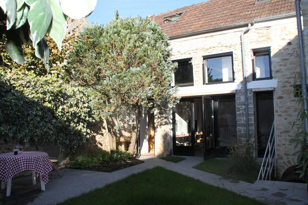 Le Nid D'Hirondelles Bed and Breakfast Perthes-en-Gatinais Eksteriør billede