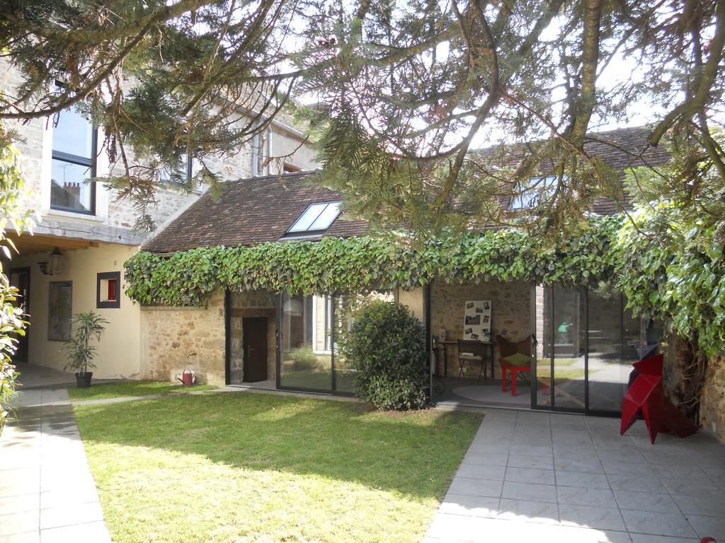 Le Nid D'Hirondelles Bed and Breakfast Perthes-en-Gatinais Eksteriør billede