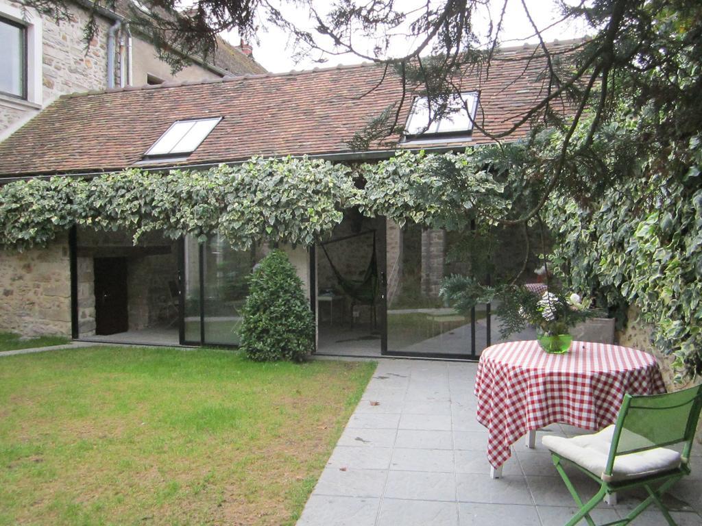 Le Nid D'Hirondelles Bed and Breakfast Perthes-en-Gatinais Eksteriør billede