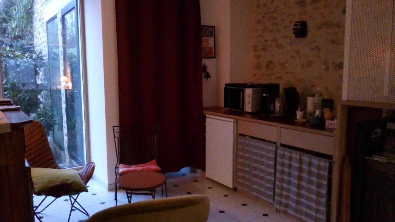 Le Nid D'Hirondelles Bed and Breakfast Perthes-en-Gatinais Eksteriør billede