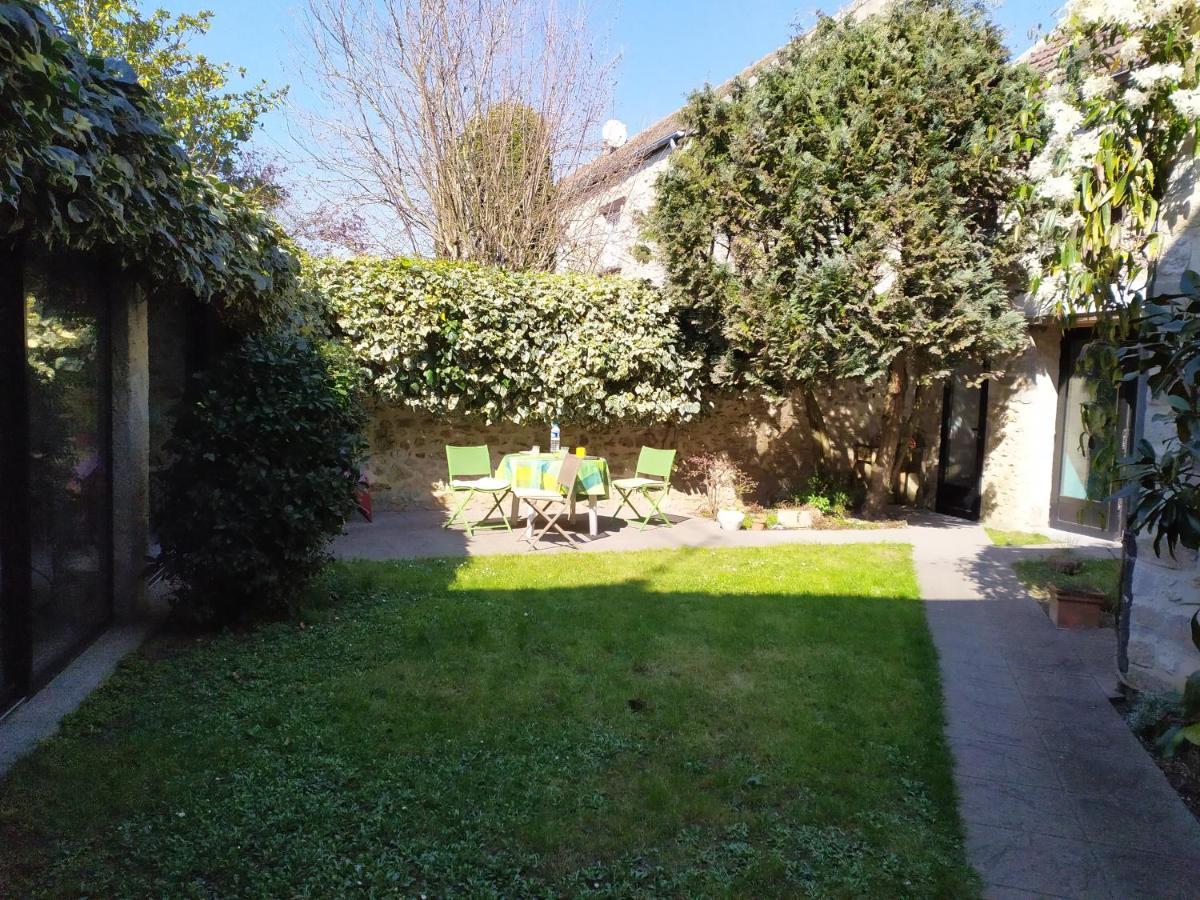 Le Nid D'Hirondelles Bed and Breakfast Perthes-en-Gatinais Eksteriør billede